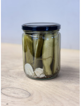 Cornichons marinées ail et aneth